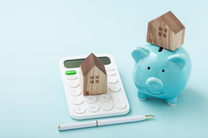 tirelire-maison-calculette-impot-720x480 (2)